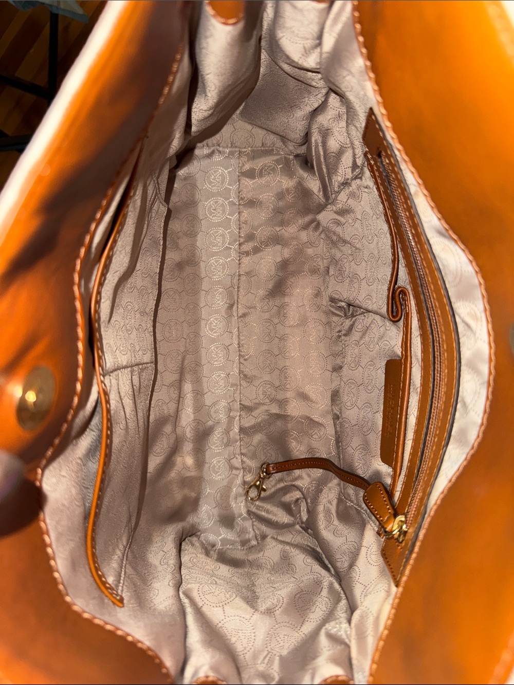 MICHAEL Michael Kors Large Hamilton Tote - Picture 10 of 14